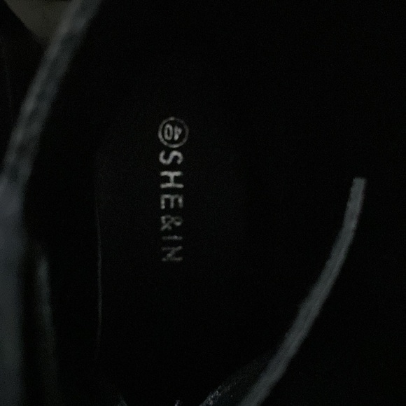 She & in, boots in excellent condition - Picture 11 of 13